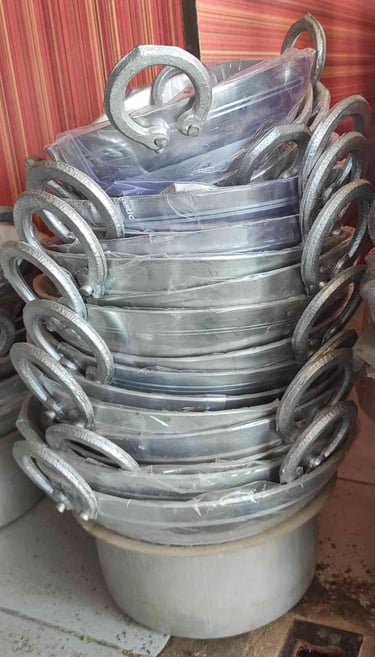 Small aluminum cooking wok for vegetables and daily kitchen use - export quality.