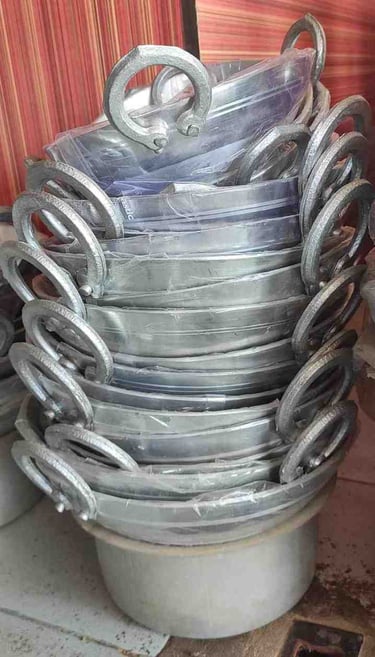 Small aluminum cooking wok for vegetables and daily kitchen use - export quality.