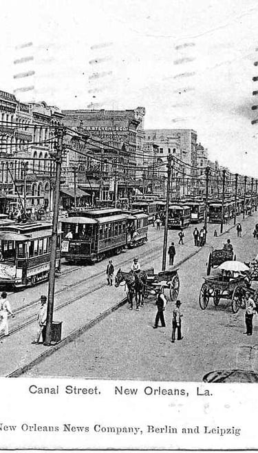 Une vue de Canal street avec des tramways à la Nouvelle-Orléans