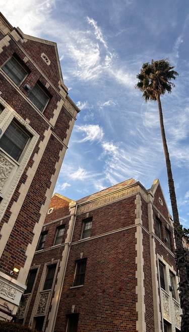 Los Angeles Tarot Readings the building of I Am One Tarot