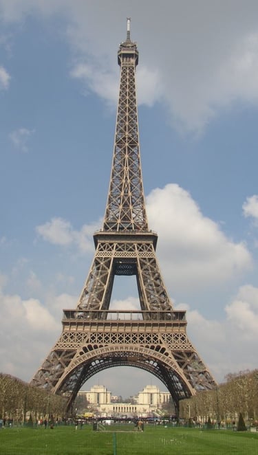 Eiffel Tower, Paris internet pic