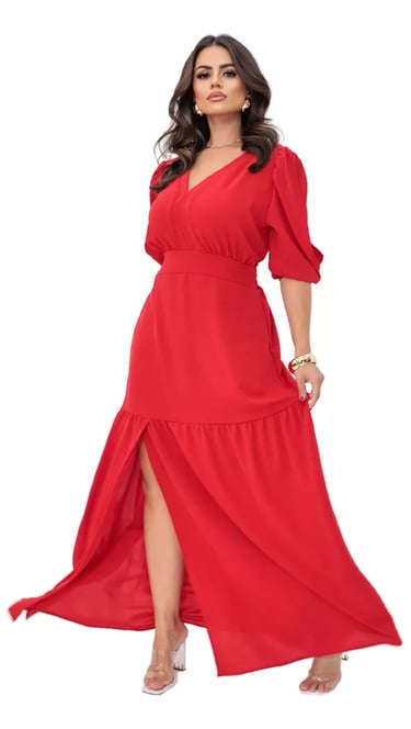 mulher com Vestido Longo Princesa com Fenda