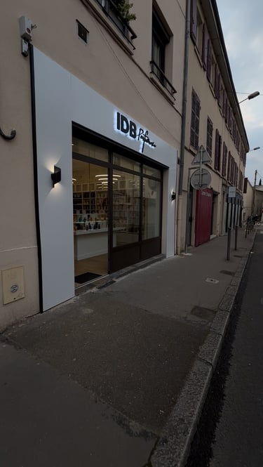 Fabrication d’enseigne IDB Parfumerie Caluire-et-Cuire
