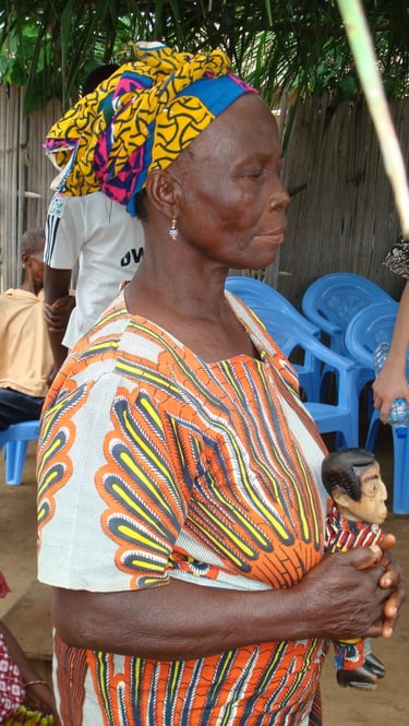 ibeji statuette figurine de jumeau chez les Yoruba du nigeria