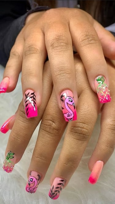 Diseño de uñas con sistema profesional en Namabi, salón de belleza en Sopó