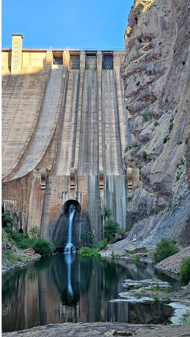 Jacob's Ladder, Central Hidroelectrica Escales, Canon de Sopeira no. 1 photographed by NIKORU