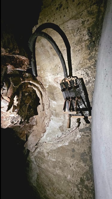 Tunnel Switch at the Top of the Jacob's Ladder, Central Hidroelectrica Escales photography NIKORU