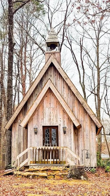 Mentone, AL - Get married in Mentone Wedding Chapel in 1800's charm