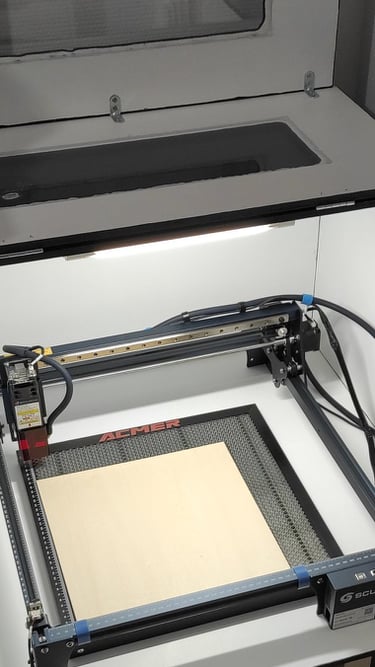 Graveur laser dans son caisson