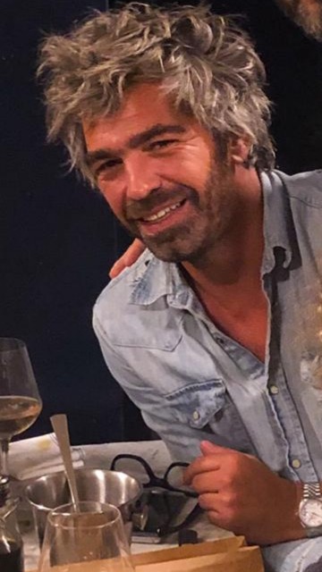 Les cheveux backwash de Juan torralbo