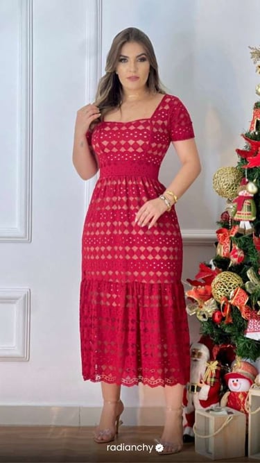 Vestido Midi de Renda