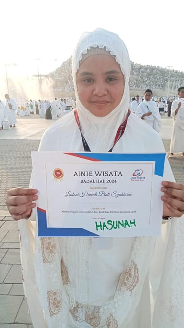 petugas-badal-haji-di-padang-arafah