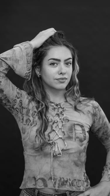 Portrait noir et blanc au studio Goldandtouch