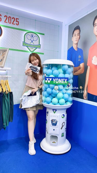 sewa mesin gachapon putih medium di Acara PBSI 2025