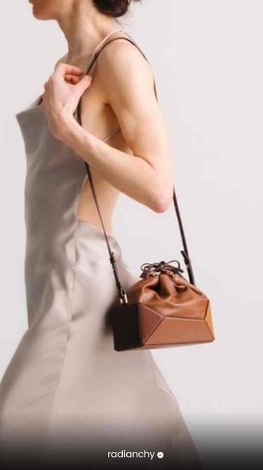 POUCH BAG