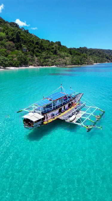 a boat in the water with a boat in the water