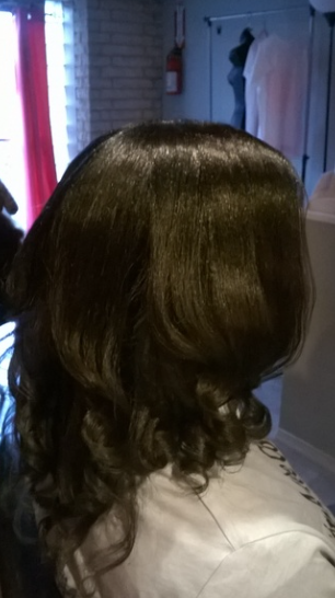 Press on natural hair with curls, healthy hair growth
