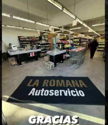 Felpudo personalizado con logo supermercados la romana