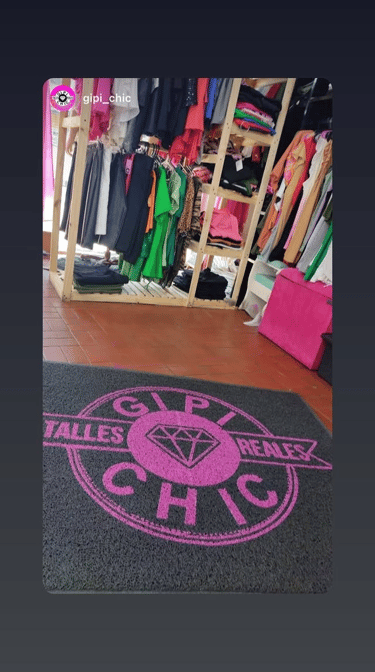 Felpudo personalizado con logo indumentaria gipi