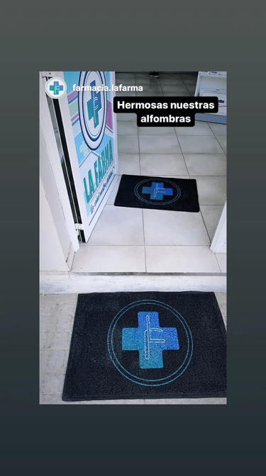 Felpudo personalizado con logo de Farmacia lafarma