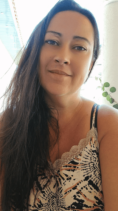 Présentation de la responsable Clé en main solutions - accède au Curriculum vitae