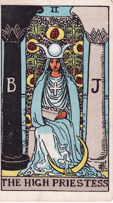 The High Priestess tarot card meaning – intuition, mystery, and hidden knowledge.