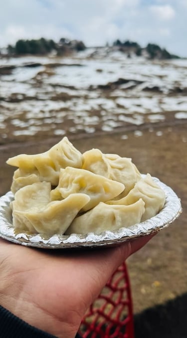 Momos