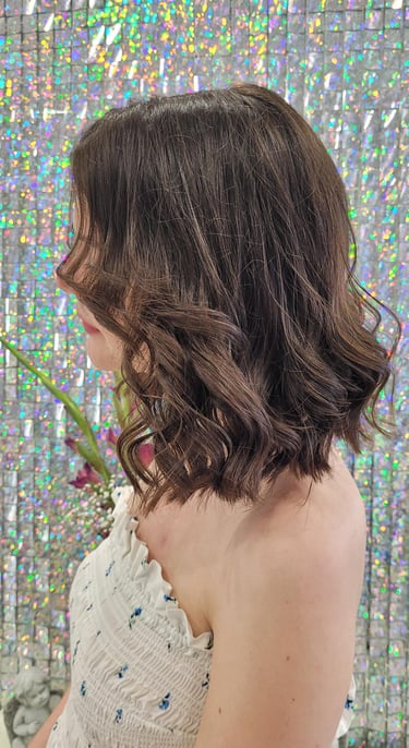 Short wavy bob