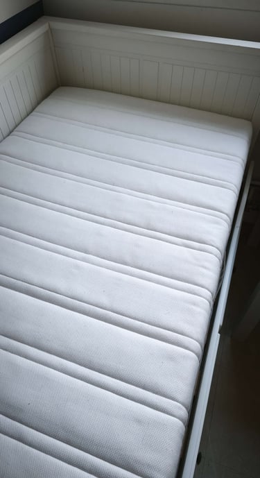 alt="nettoyage matelas à Paris"