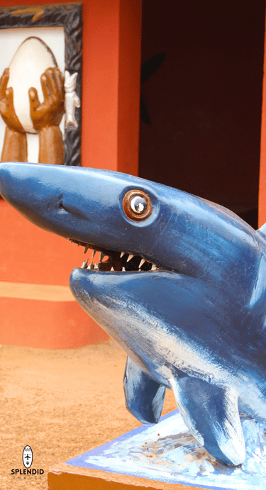 Kohndo, le requin, entrée du palais royal privé du Roi Béhanzin