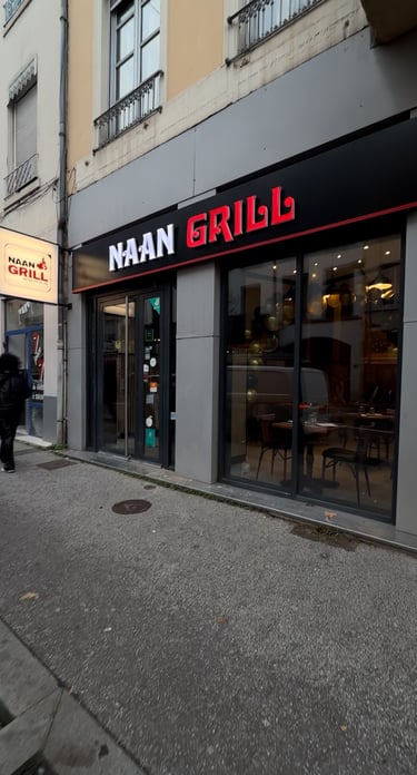 Enseigne lumineuse sur mesure Lyon 9 - Restaurant NAAN GRILL - AVOSPUB