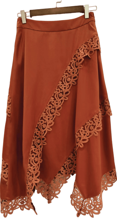 a kirt with a lace trimming