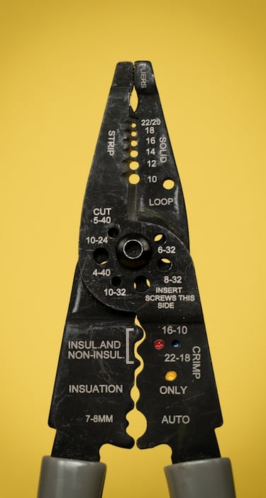 Tool for electric work in campervan