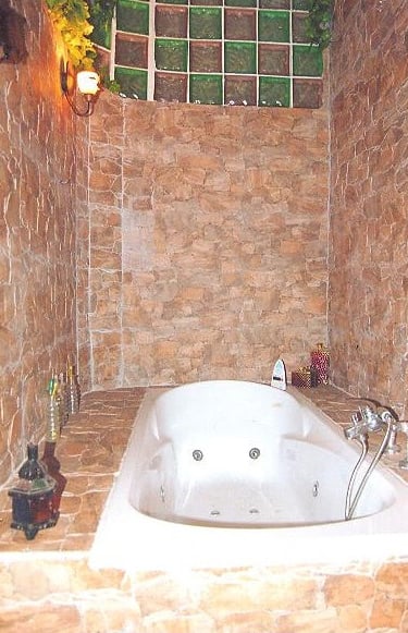 Jacuzzi