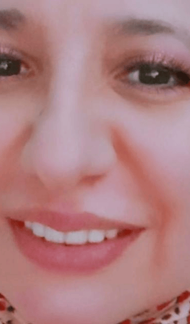 me in cloze vector