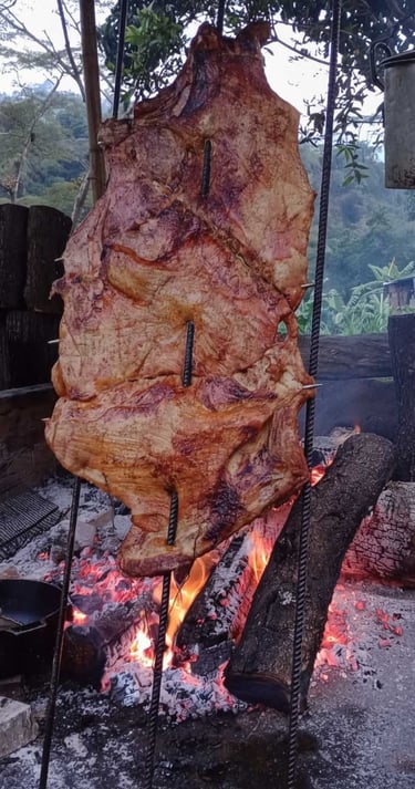 Carne a La llanera, asada en leña, Restaurante Bellaaroma Cajamarca Tolima