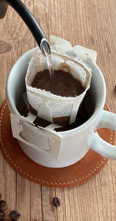 Embalagem DRIP COFFEE, café Especial. Apenas adicione água quente.