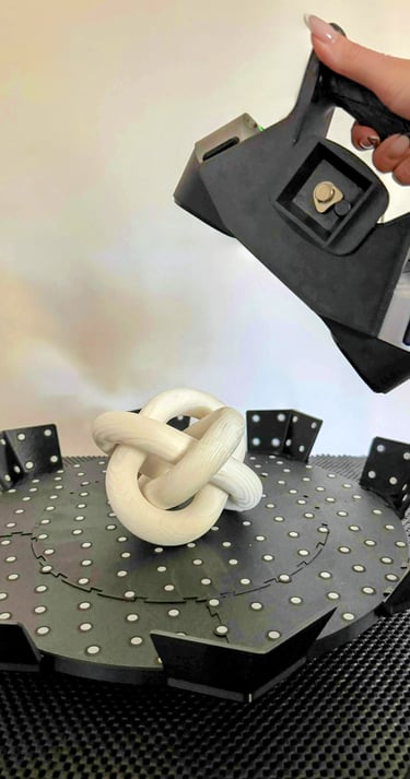 3d scanning and sculpture object with a turntable in Washington state Seattle
