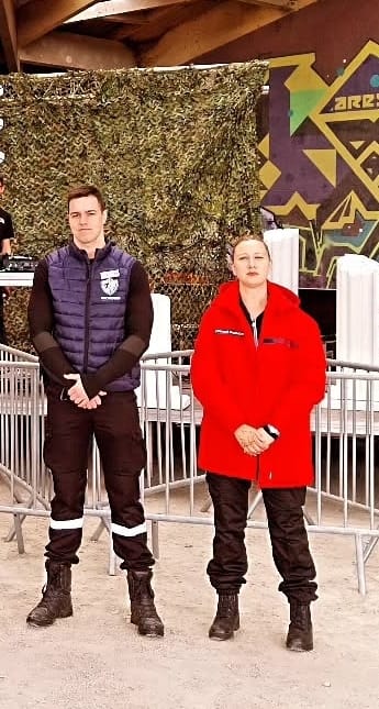 équipe d'agent de sécurité incendie profesionnel formés aux interventions techniques