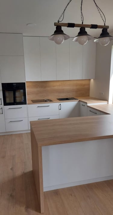 LMDP medžio imitacijos virtuvinis