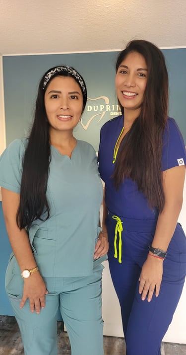 Equipo Odontológico Especializado - Implantes, Carillas y Ortodoncia Lima