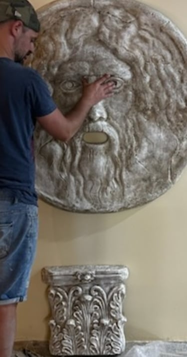 Mouth of Truth / La Boca de la Veritas. 