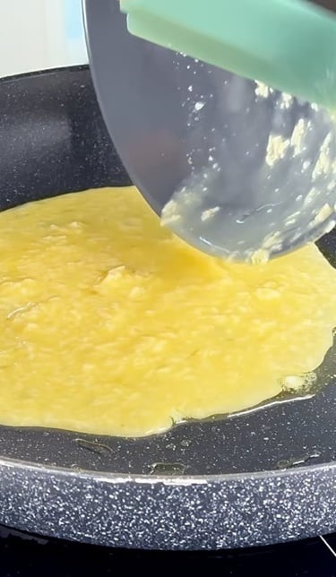 Cuoci l'omelette salata