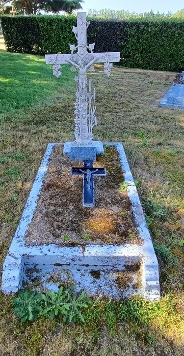 Tombe à restaurer Sepulture 49
