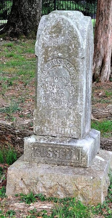 Hixson/Chattanooga - Small cemetery tombstone at Greenway Farms Park