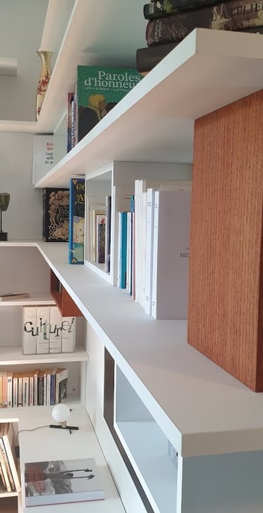 photo zoomée d'une bibliothèque