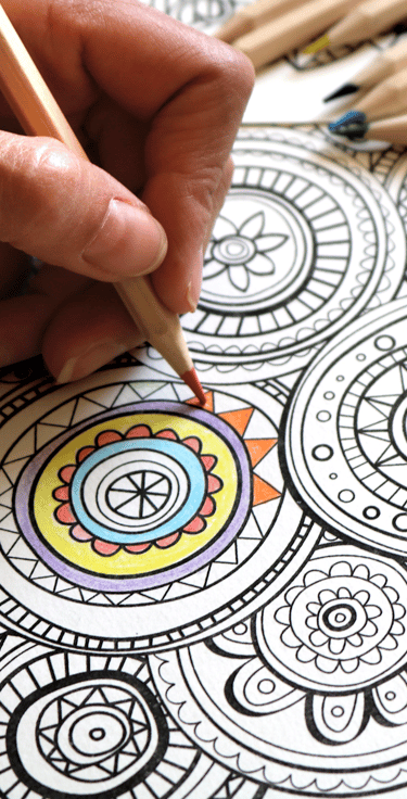 séance coloriage inscription mandala doigts main