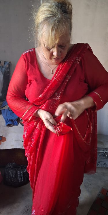learning to wear a sari in Thakurdwara