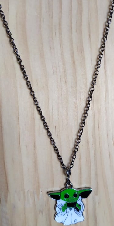 Collier gun métal Star Wars Grogu Les Couleurs de Lo