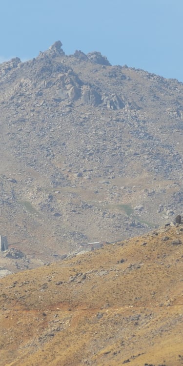 Top of Alvand Mountain looks like the Great Sphinx of Giza
